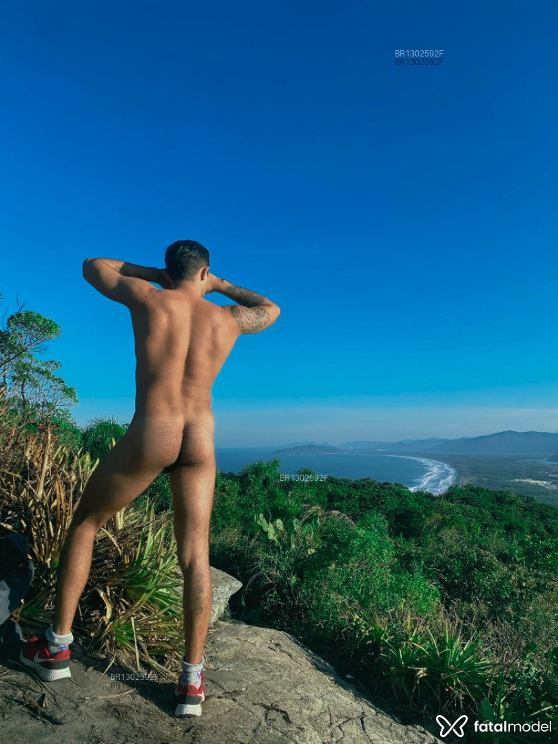 Acompanhante homem morena (o) de olhos castanhos em Florianópolis - Henrique