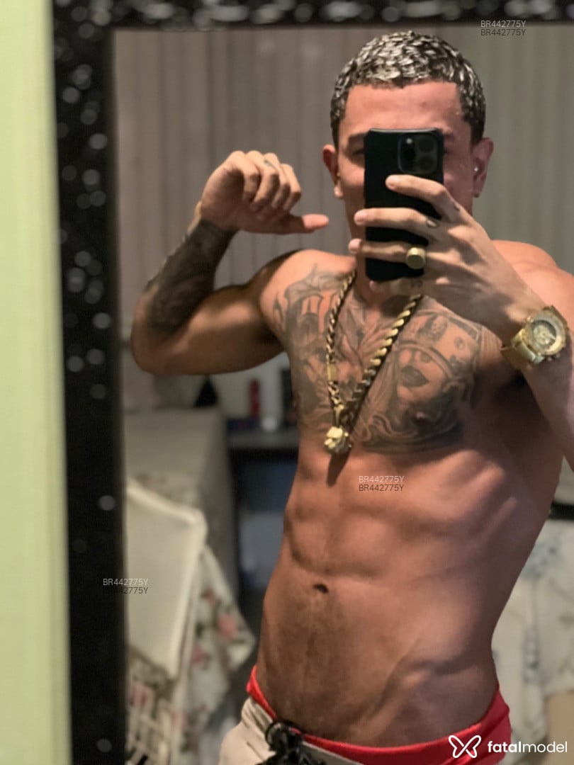 Acompanhante homem com cabelo castanho de olhos castanhos em Rio Branco - ACREANO MAXO