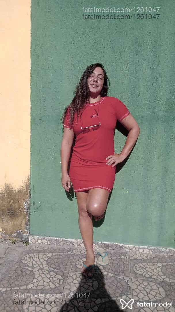 Acompanhante mulher com cabelo castanho de olhos castanhos em Santa Cruz Cabrália - Julie Love