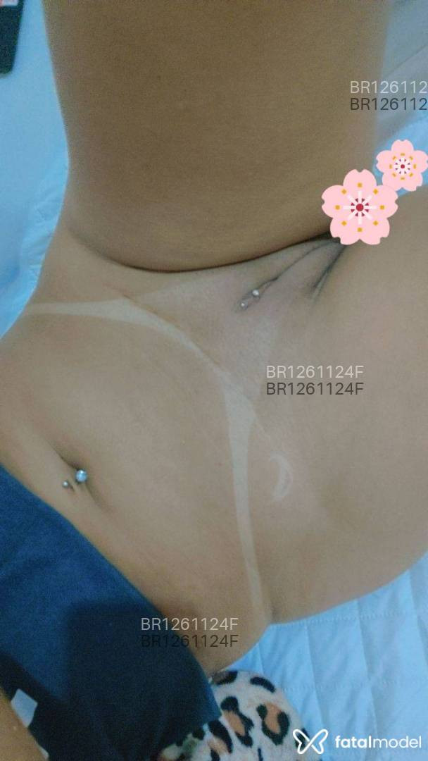 Acompanhante mulher com cabelo colorido de olhos castanhos em Barra do Garças Acompanhante mulher com cabelo colorido de olhos castanhos em Barra do Garças - Bruna