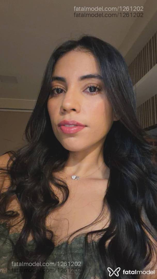 Acompanhante mulher morena (o) de olhos castanhos - Camila Veloso
