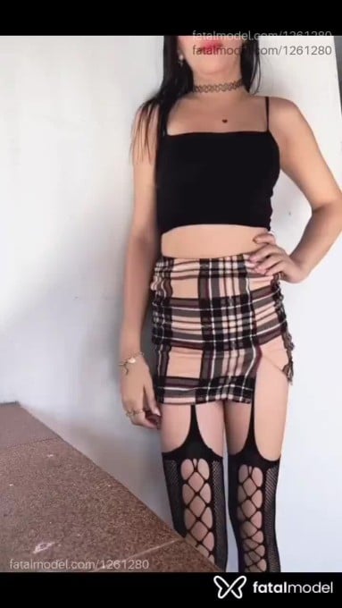 Acompanhante mulher com cabelo castanho de olhos castanhos em Linhares - Julie