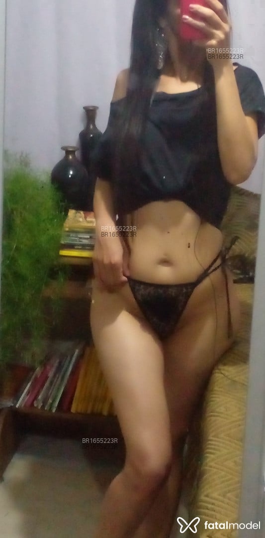 Acompanhante mulher com cabelo castanho de olhos castanhos em Joinville Acompanhante mulher com cabelo castanho de olhos castanhos em Joinville - Ana Paula