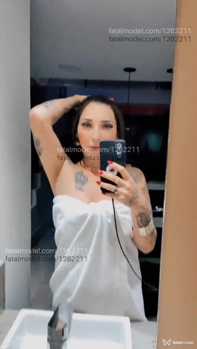 Acompanhante mulher com cabelo castanho de olhos verdes em Amparo Acompanhante mulher com cabelo castanho de olhos verdes em Amparo - Mariana