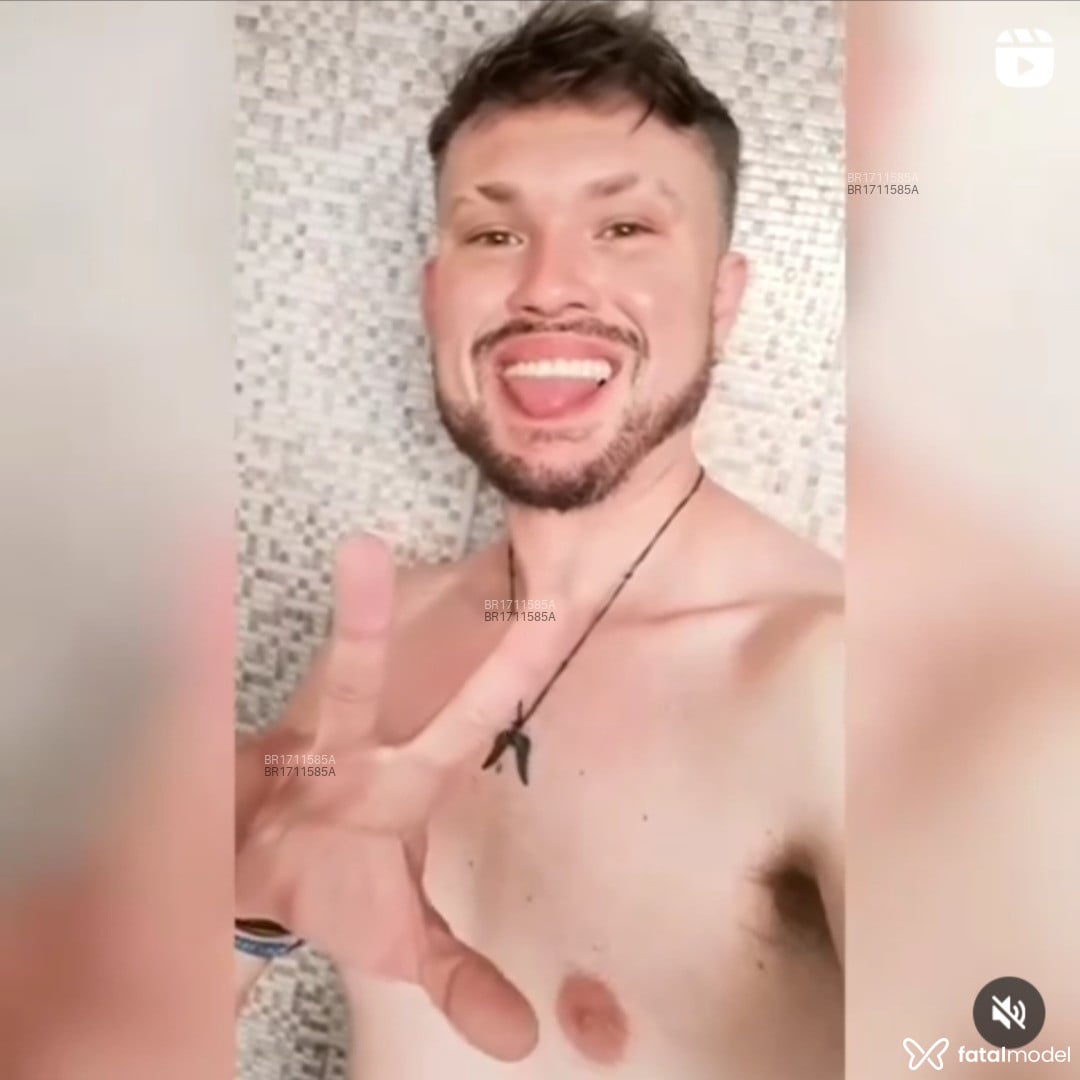 Acompanhante homem com cabelo castanho de olhos castanhos - Thi Gomes Acompanhante homem com cabelo castanho de olhos castanhos - Thi Gomes
