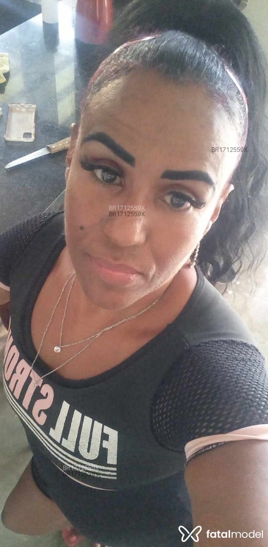 Acompanhante mulher com cabelo castanho de olhos castanhos em Rio de Janeiro - Pretablek
