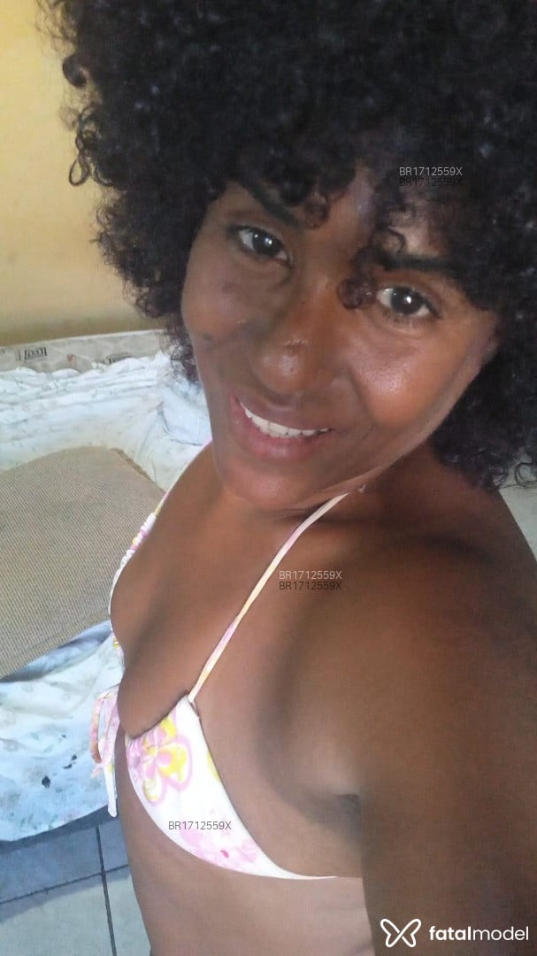 Acompanhante mulher com cabelo castanho de olhos castanhos em Rio de Janeiro - Pretablek