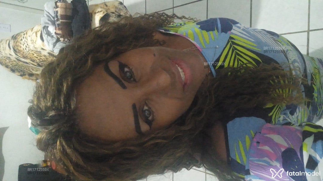 Acompanhante mulher com cabelo castanho de olhos castanhos em Rio de Janeiro - Pretablek