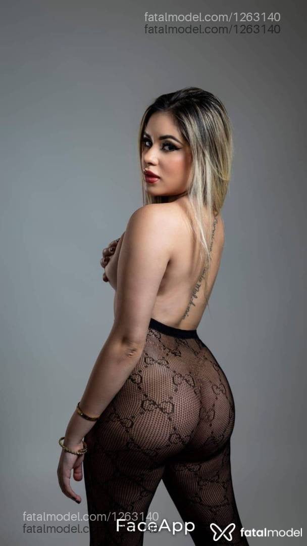 Acompanhante mulher loira (o) de olhos castanhos em Mineiros - Babi