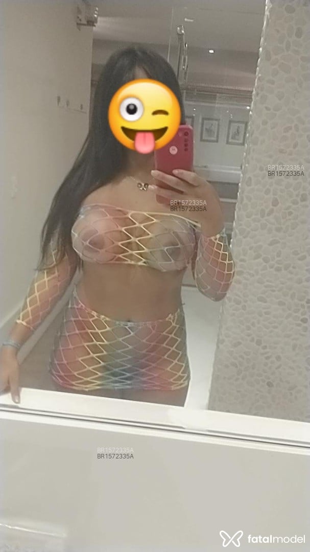 Acompanhante mulher morena (o) de olhos castanhos em Salvador Acompanhante mulher morena (o) de olhos castanhos em Salvador - Vanessa mattos