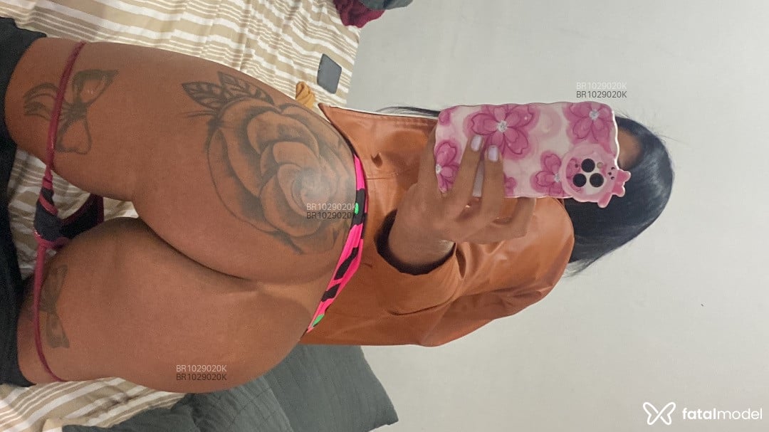 Acompanhante mulher trans morena (o) de olhos castanhos em Lavras Acompanhante mulher trans morena (o) de olhos castanhos em Lavras - Nicolle Amaral