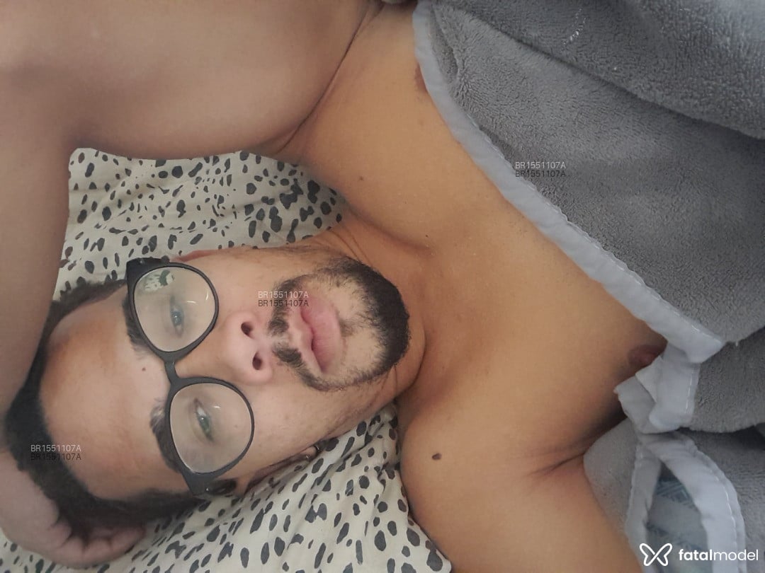 Acompanhante homem com cabelo castanho de olhos pretos em Dona Eusébia Acompanhante homem com cabelo castanho de olhos pretos em Dona Eusébia - ANUNCIANTE