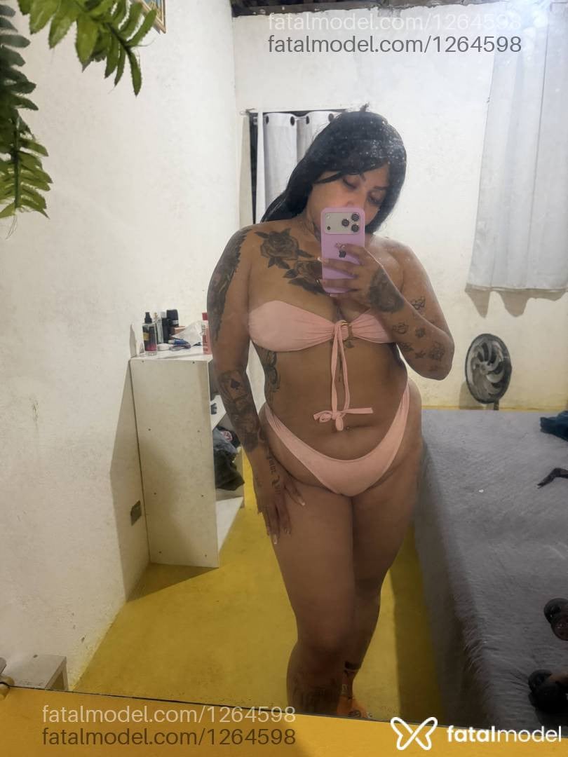Acompanhante mulher ruiva (o) de olhos castanhos - Gaby Fontinelly