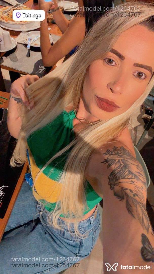 Acompanhante mulher loira (o) de olhos castanhos em Ibitinga - Yasmin