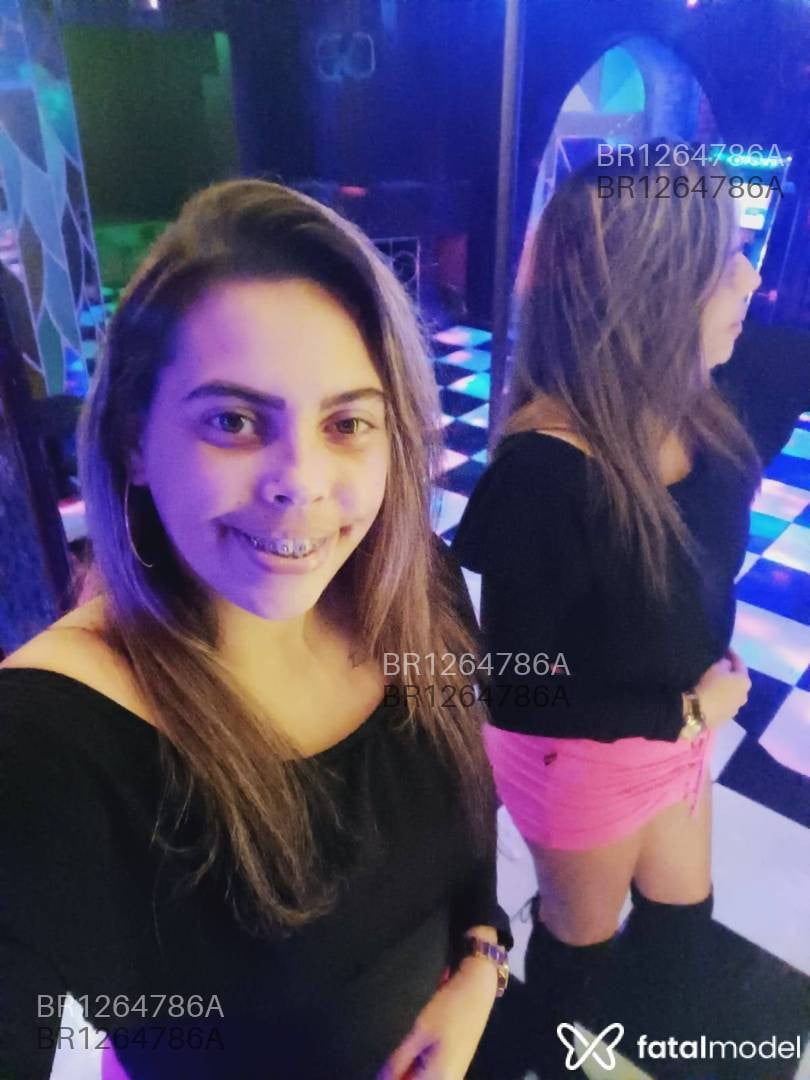 Acompanhante mulher loira (o) de olhos verdes em São Gabriel Acompanhante mulher loira (o) de olhos verdes em São Gabriel - Karool Ferrari