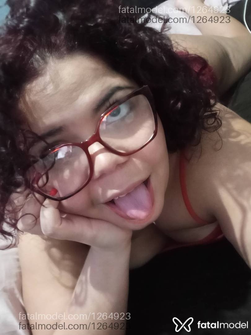 Acompanhante mulher ruiva (o) de olhos castanhos em Guarulhos - Lina Natural