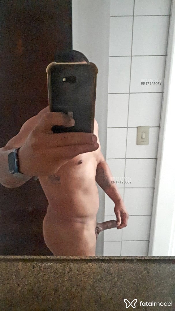Acompanhante homem morena (o) de olhos castanhos em Recife - Kalel