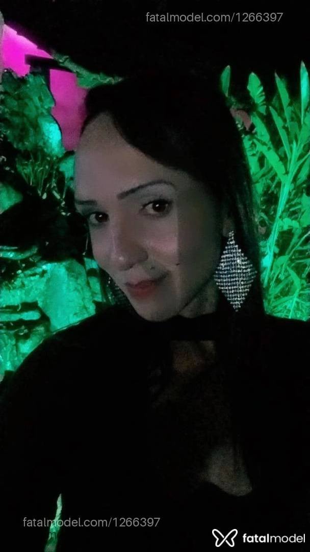 Acompanhante homem trans loira (o) de olhos castanhos - Sanny Paoli Neves