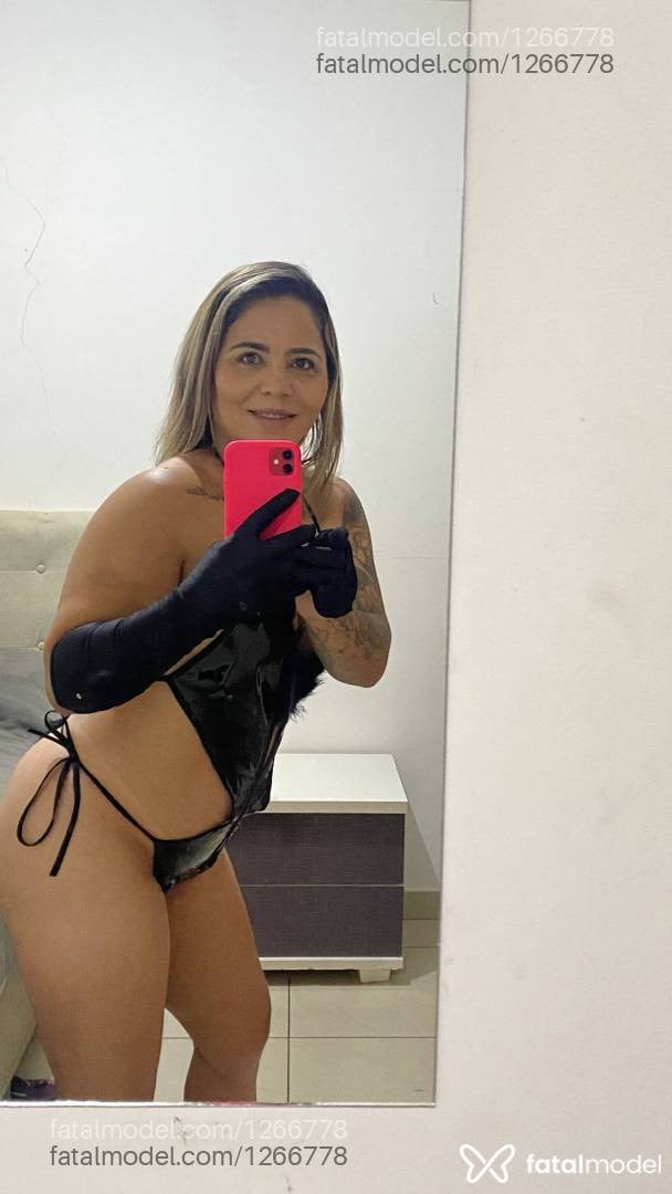 Acompanhante mulher loira (o) de olhos castanhos em Maringá - Juliana