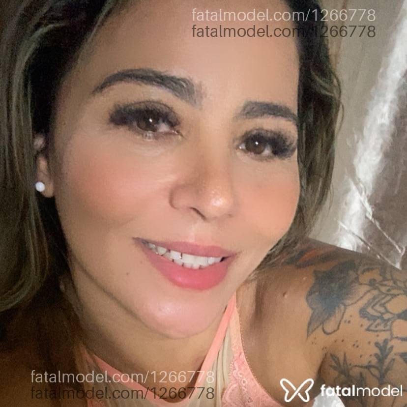 Acompanhante mulher loira (o) de olhos castanhos em Maringá - Juliana