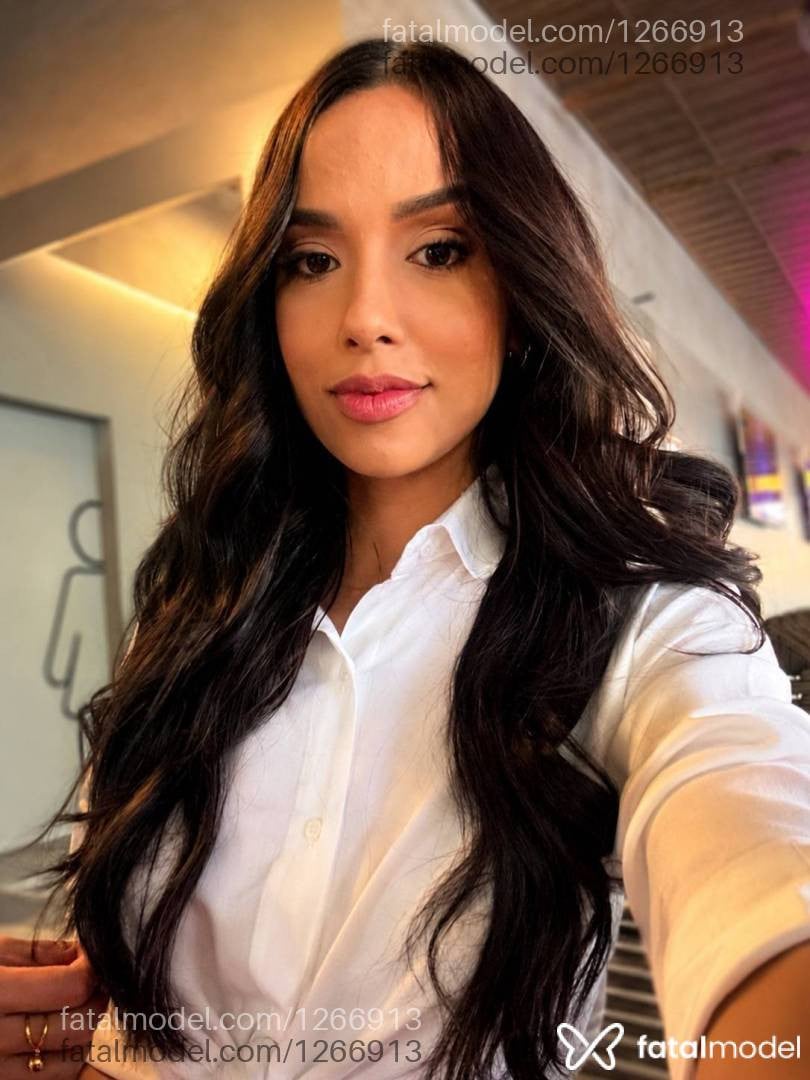 Acompanhante mulher morena (o) de olhos castanhos em Goiânia - ágatha Amorin