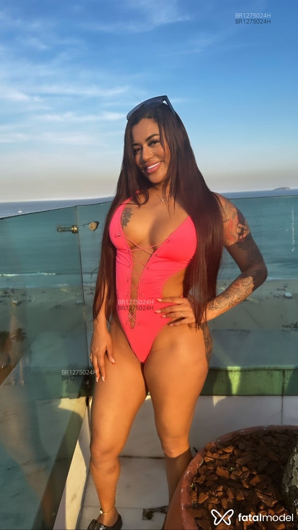 Acompanhante mulher com cabelo castanho de olhos castanhos em Virtual - Estrela Pocahonta