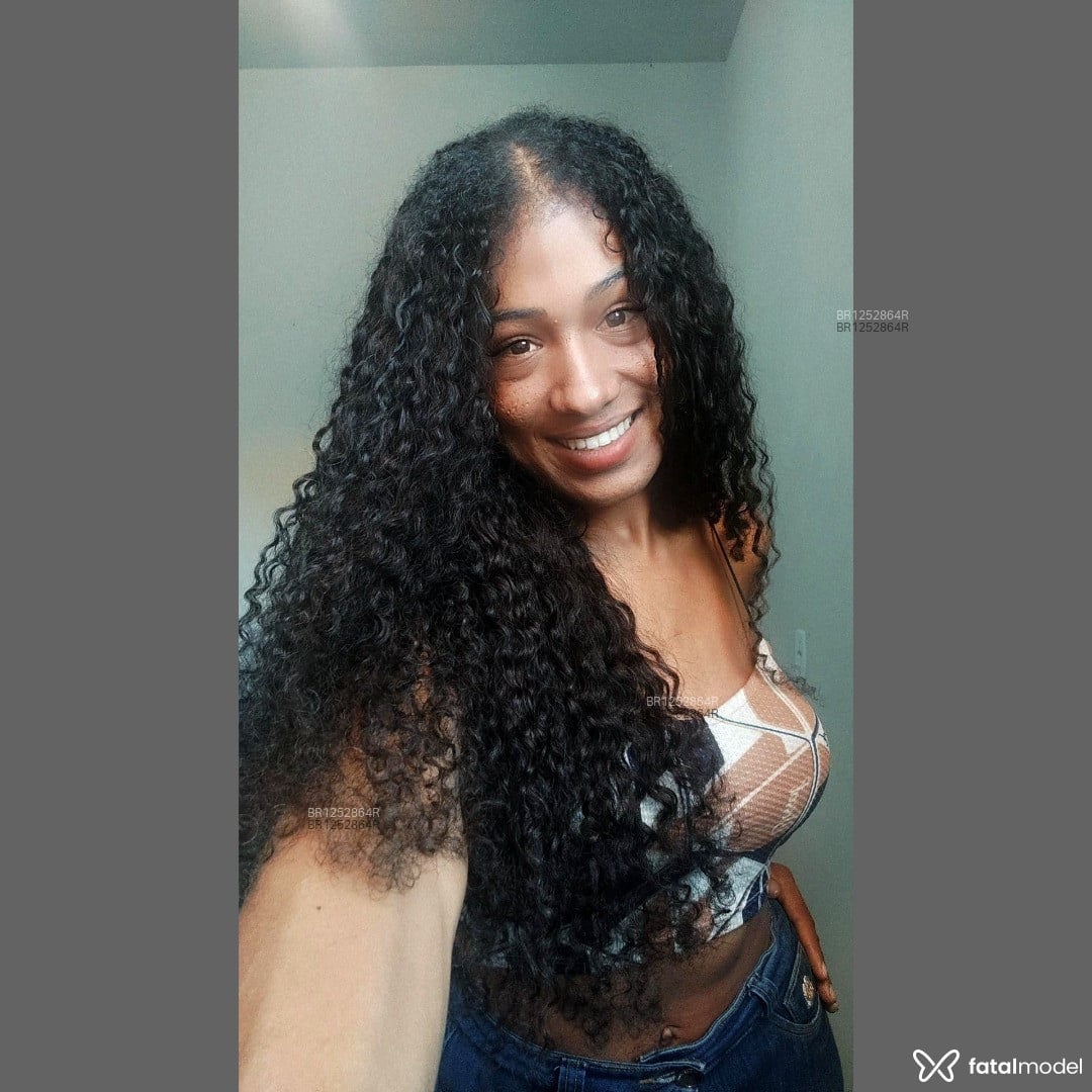 Acompanhante mulher trans morena (o) de olhos castanhos em Ituiutaba - Julia