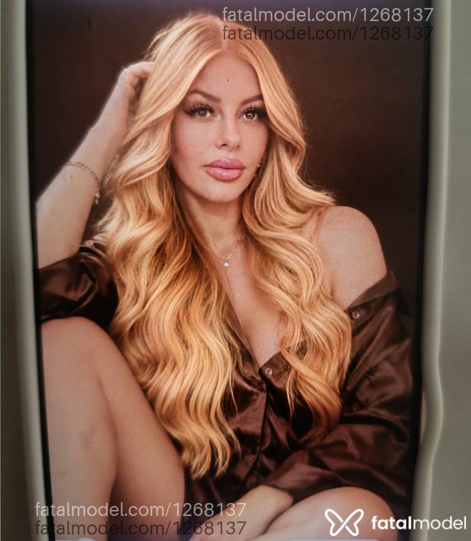Acompanhante mulher ruiva (o) de olhos castanhos - Melissa Martins