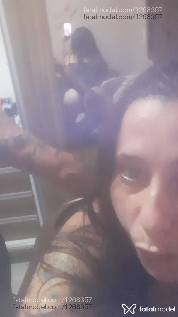 Acompanhante mulher com cabelo castanho de olhos verdes em Imaruí - Talita
