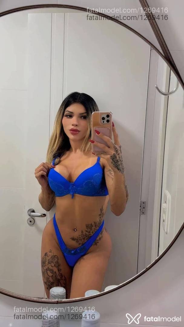 Acompanhante mulher trans loira (o) de olhos castanhos - Ana jhuly