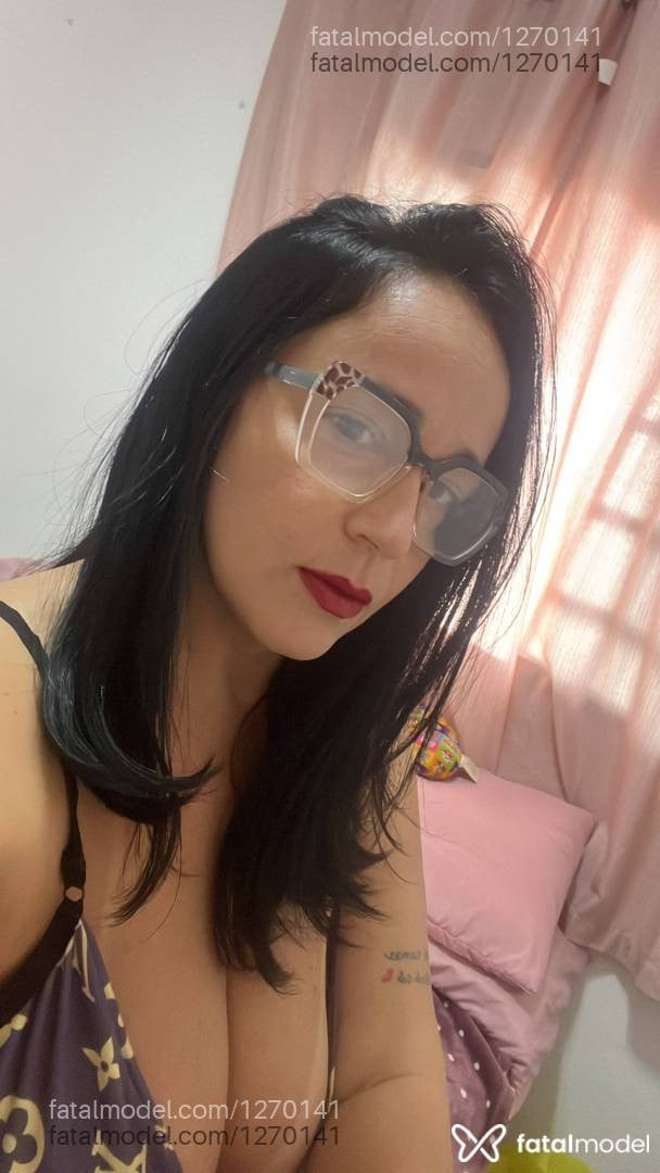 Acompanhante mulher morena (o) de olhos castanhos - Gabriella Brandão