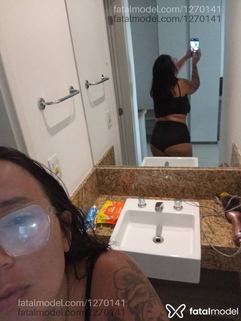 Acompanhante mulher morena (o) de olhos castanhos em Macaé - Gabriella Brandão