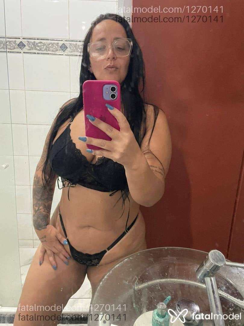 Acompanhante mulher morena (o) de olhos castanhos - Gabriella Brandão