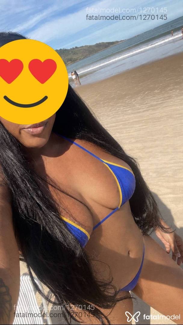 Acompanhante mulher loira (o) de olhos castanhos - Cacau