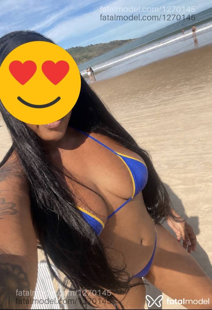 Acompanhante mulher loira (o) de olhos castanhos - Cacau