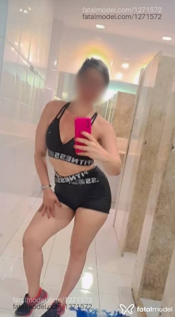 Acompanhante mulher loira (o) de olhos mel em Virtual - Larissa