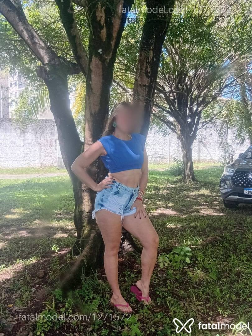 Acompanhante mulher loira (o) de olhos mel em Virtual - Larissa