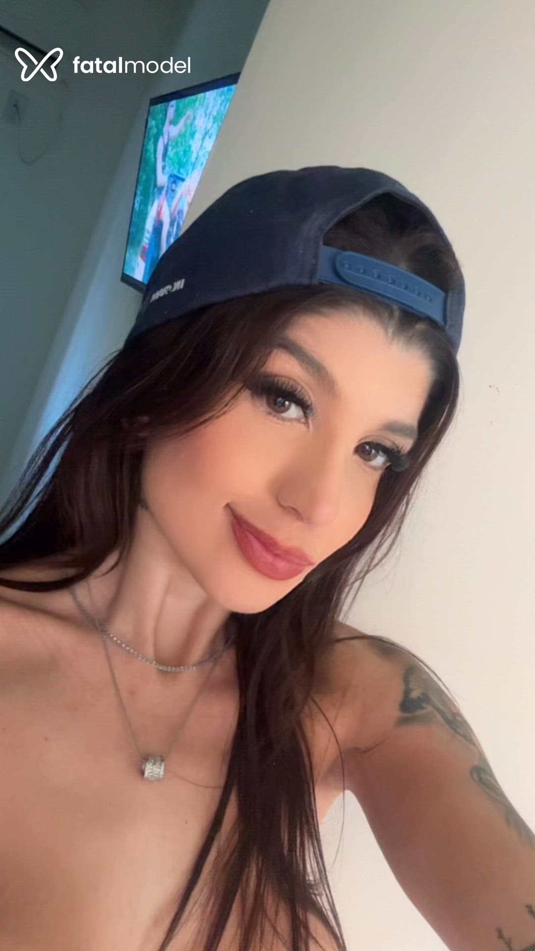 Acompanhante mulher com cabelo castanho de olhos mel - Brunatr Acompanhante mulher com cabelo castanho de olhos mel - Brunatr