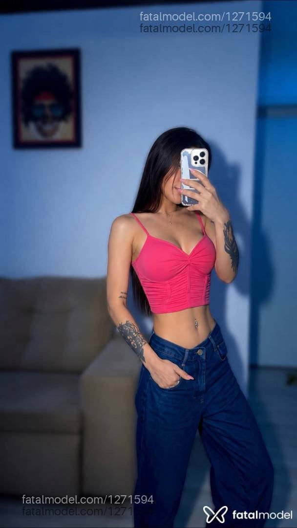 Acompanhante mulher com cabelo castanho de olhos mel - Brunatr