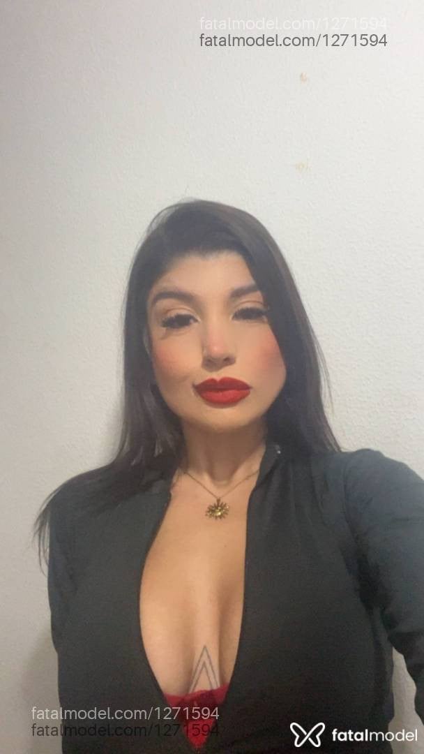 Acompanhante mulher com cabelo castanho de olhos mel em Porto Alegre - Brunatr