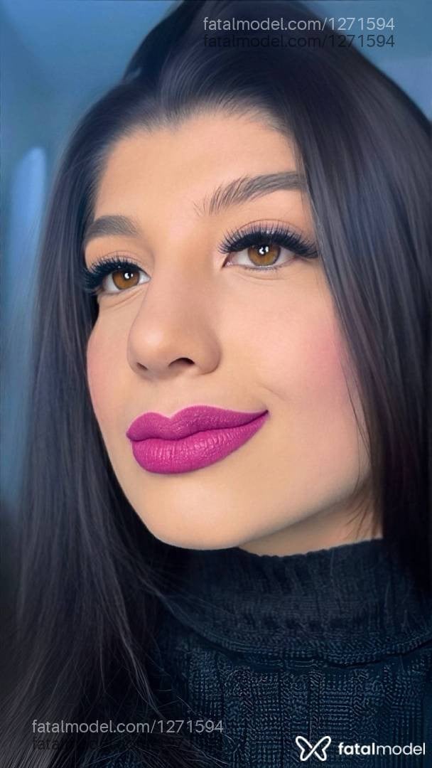 Acompanhante mulher com cabelo castanho de olhos mel - Brunatr
