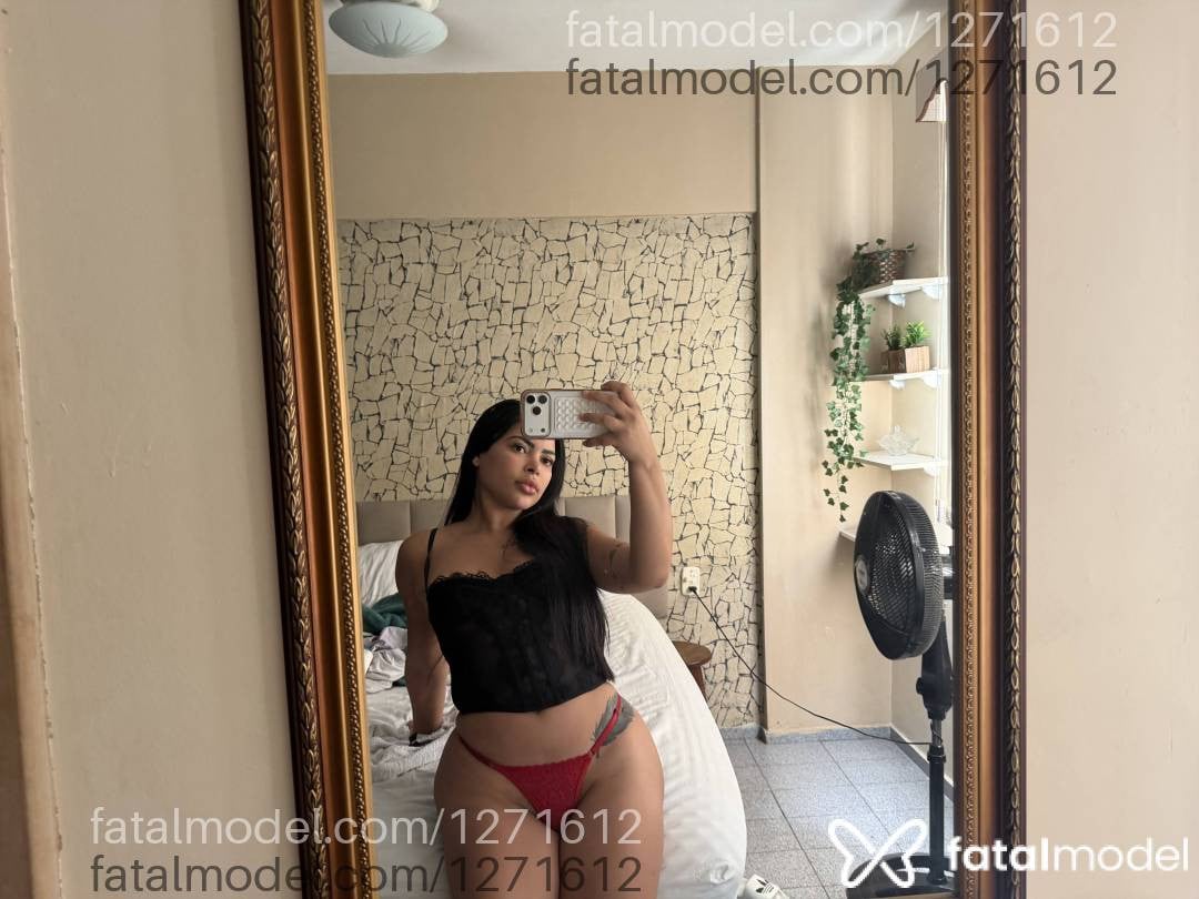 Acompanhante mulher morena (o) de olhos castanhos - Yasmin