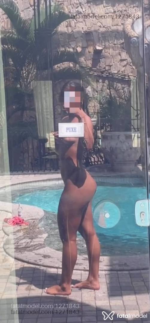 Acompanhante mulher com cabelo castanho de olhos castanhos - Lua Menezes