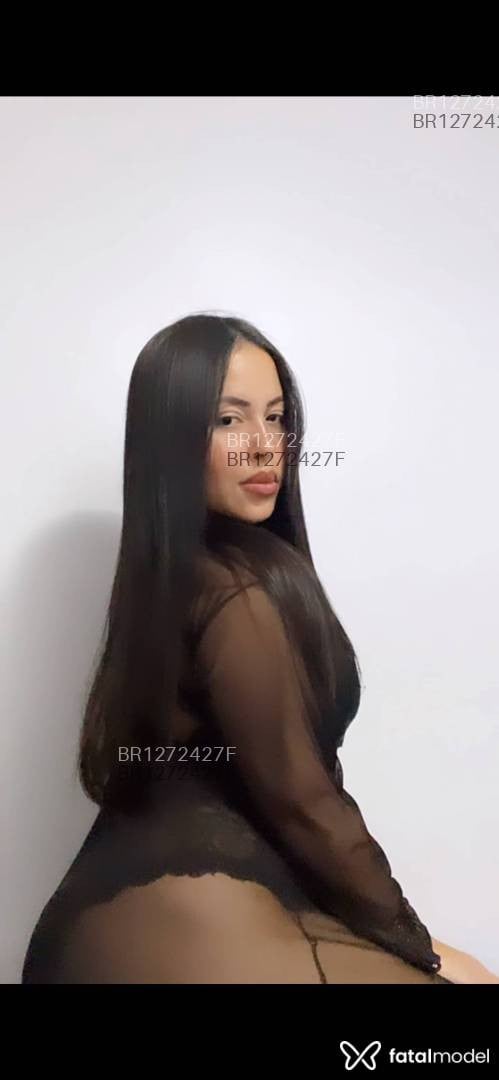 Acompanhante mulher morena (o) de olhos castanhos em Cruzeiro Acompanhante mulher morena (o) de olhos castanhos em Cruzeiro - Sophia Alves