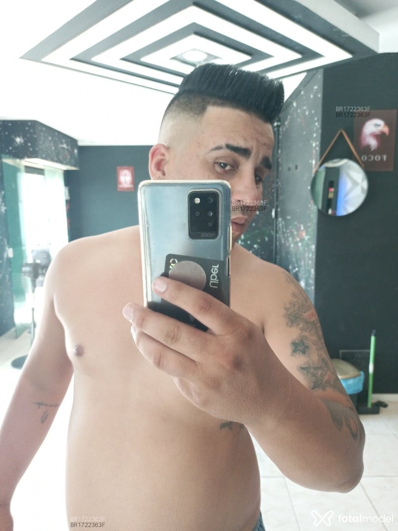 Acompanhante homem morena (o) de olhos castanhos - LMCgring Acompanhante homem morena (o) de olhos castanhos - LMCgring