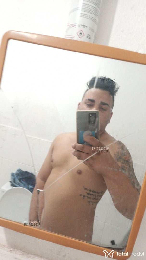 Acompanhante homem morena (o) de olhos castanhos - LMCgring Acompanhante homem morena (o) de olhos castanhos - LMCgring