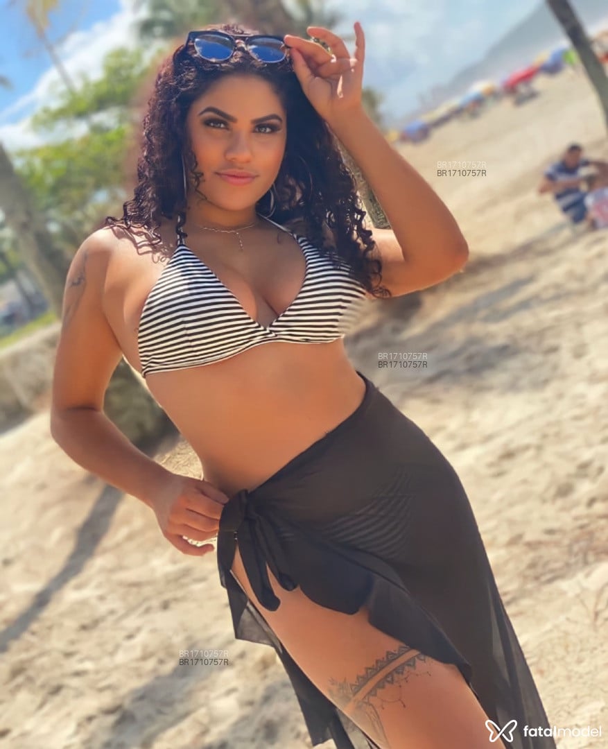 Acompanhante mulher ruiva (o) de olhos castanhos em Uberlândia - Lolla