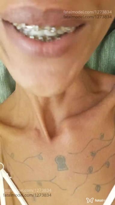 Acompanhante travesti morena (o) de olhos castanhos - Lebara