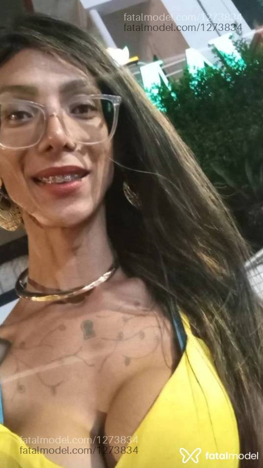 Acompanhante travesti morena (o) de olhos castanhos - Lebara