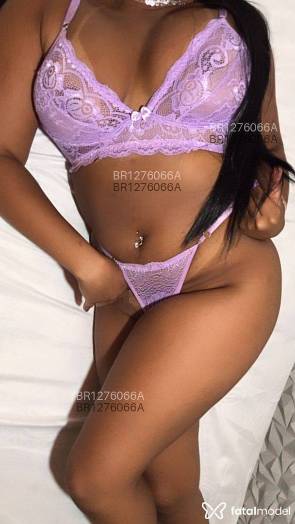 Acompanhante mulher com cabelo castanho de olhos castanhos em Maceió - Milly Castro